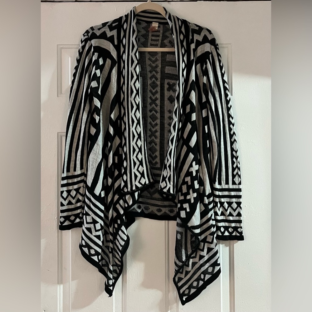 Cardigan Sweater - Geometric Design